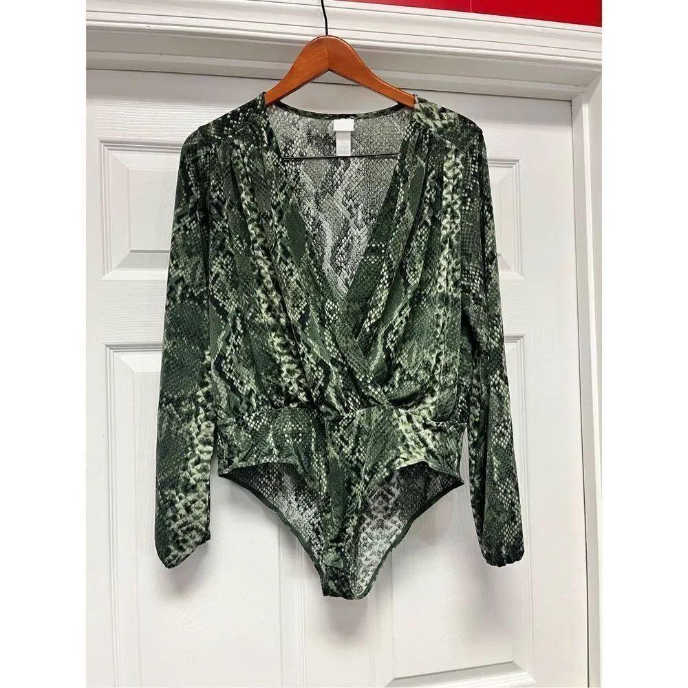 H&M Green Snake Print Long Sleeve Body Suit sz L